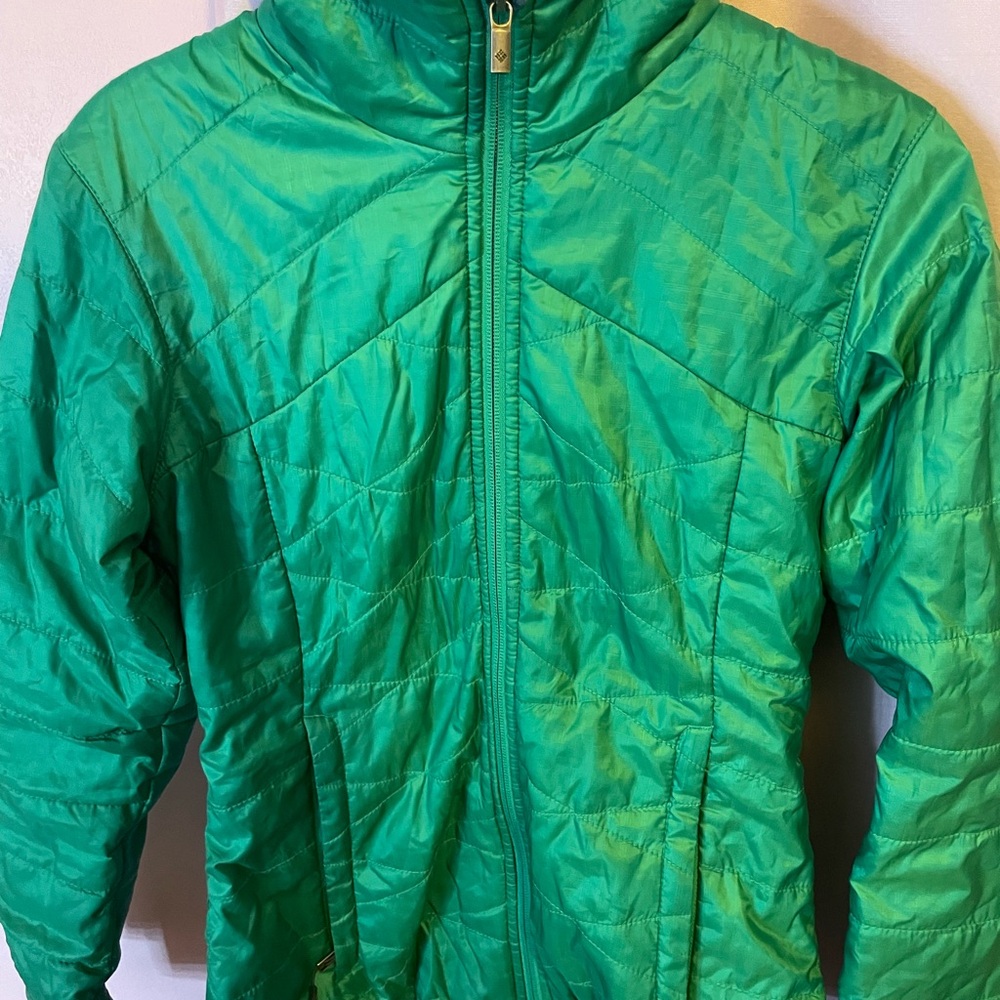 columbia green omni shield size women’s xs coat
